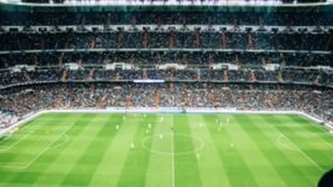 勒沃庫森首战2-0完胜費倫茨瓦羅斯，德米爾巴世界波加塔普索巴头球建功！